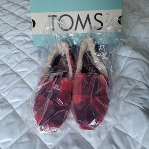 Toms Plaid Shoes/slippers...Brand New